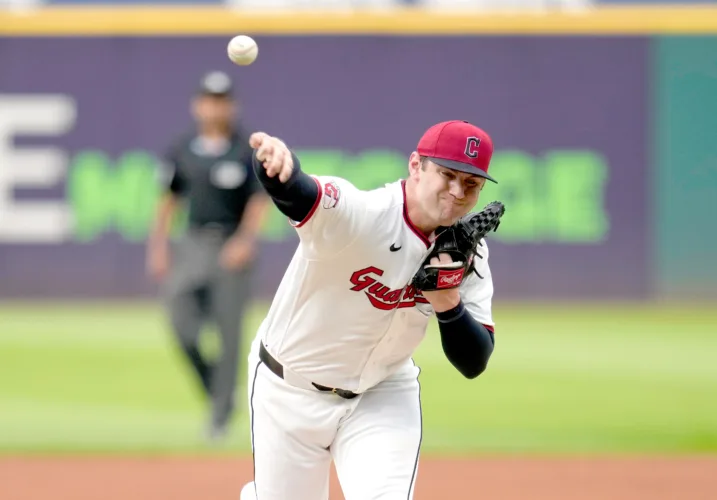 Williams whiffs 13, leads Guardians over Blue Jays